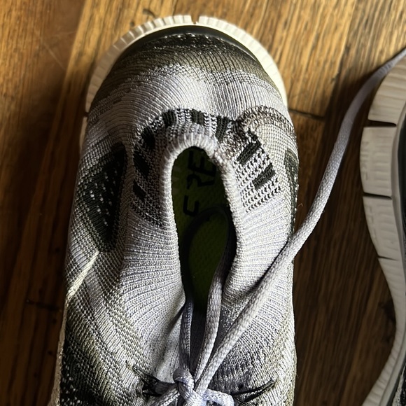 Nike Free Sneakers - Nike Tennis Shoes - Womens Athletic Shoes - Running- Gifts - Picture 3 of 8